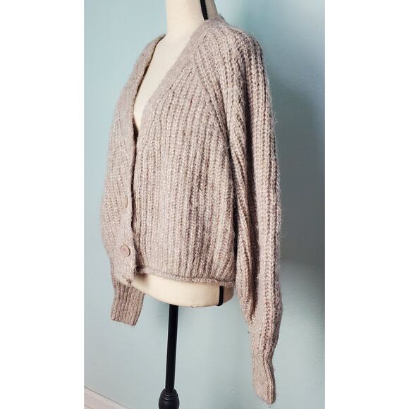 Over Size Beige Chunky Sweater Size S - Picture 3 of 6